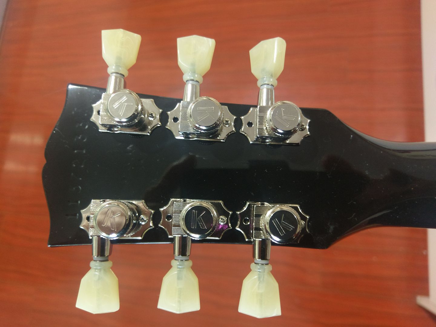 Best Locking Tuners For Les Paul 0780